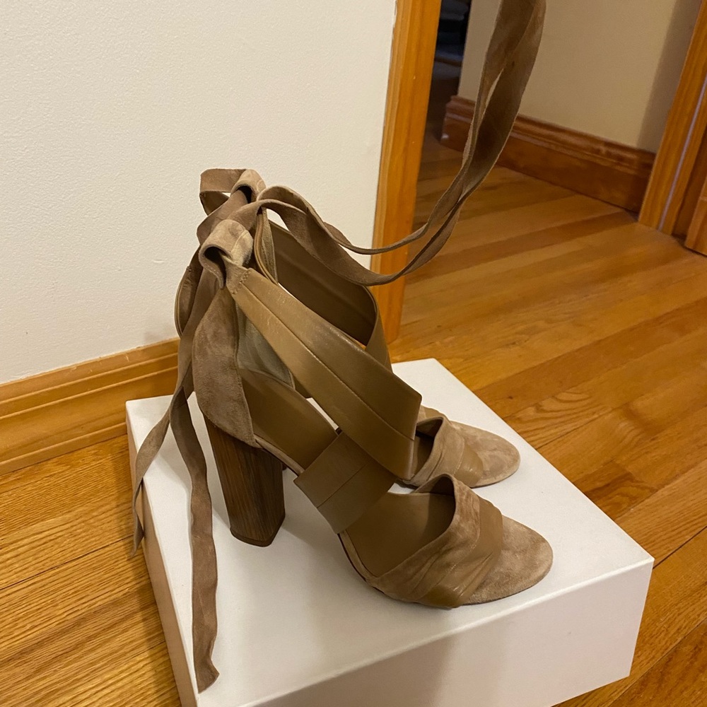 Vince ankle lace up heels!